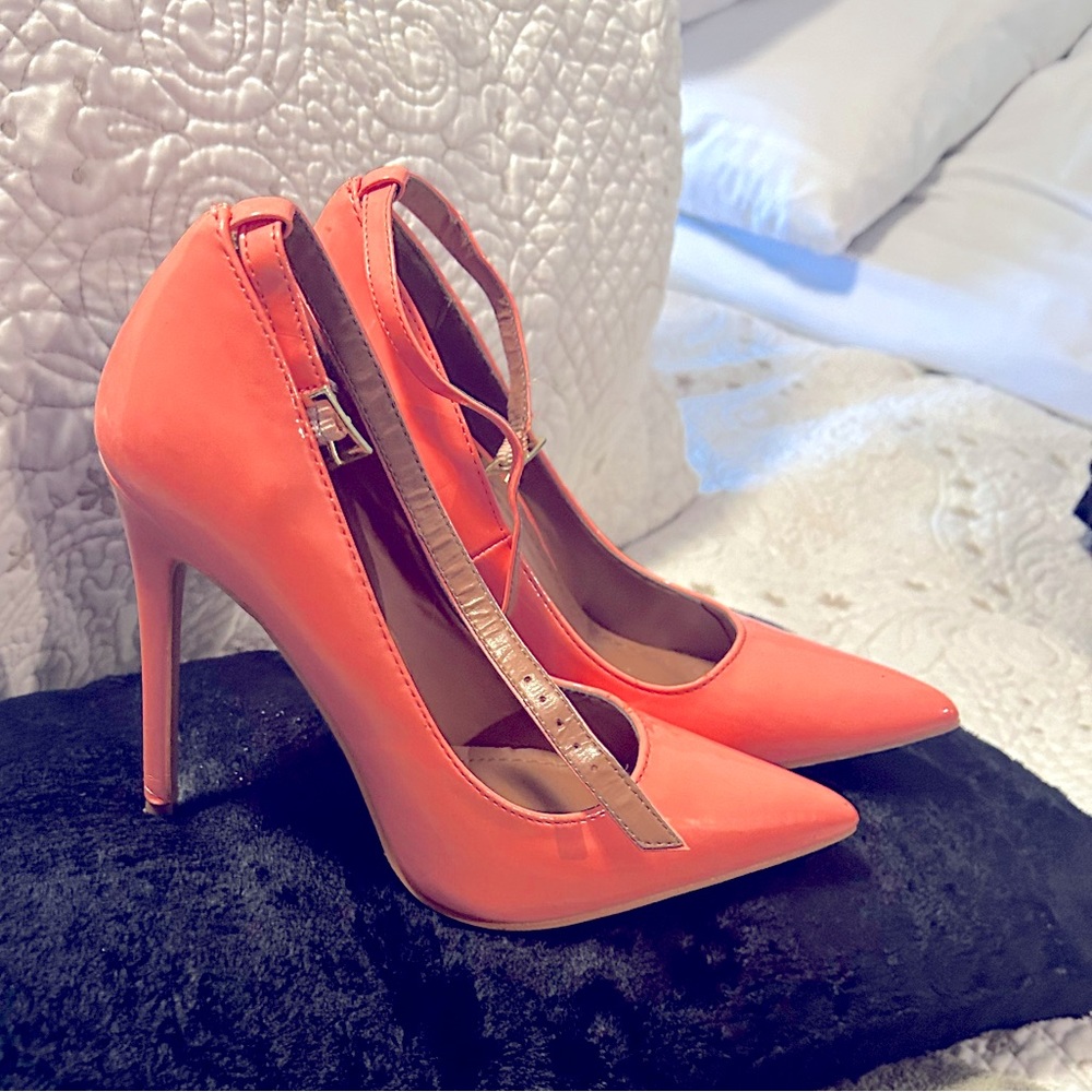 Color coral